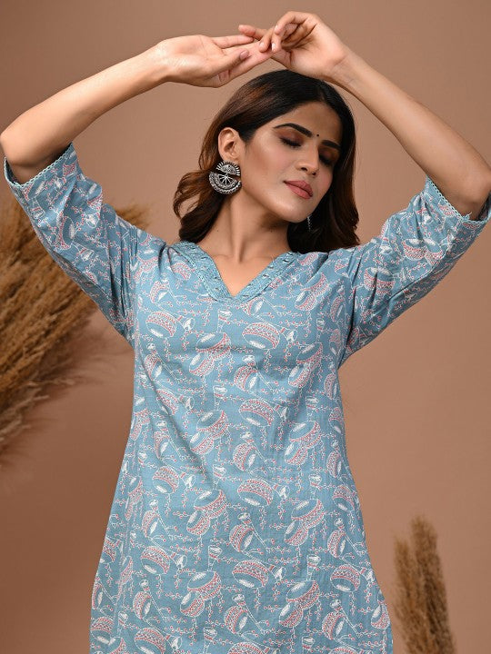 Pehraavii Women Blue Printed V-Neck Straight Kurta