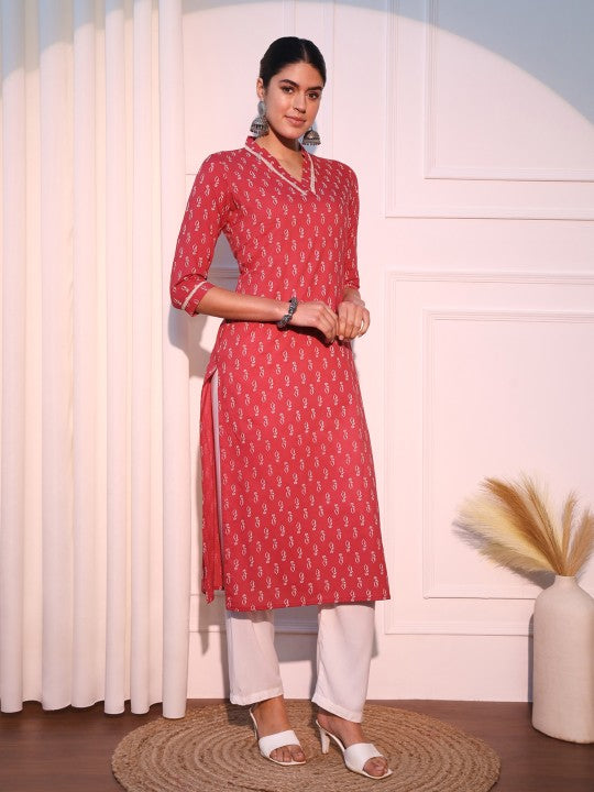 Pehraavii Women Red Printed V-Neck Straight Kurta