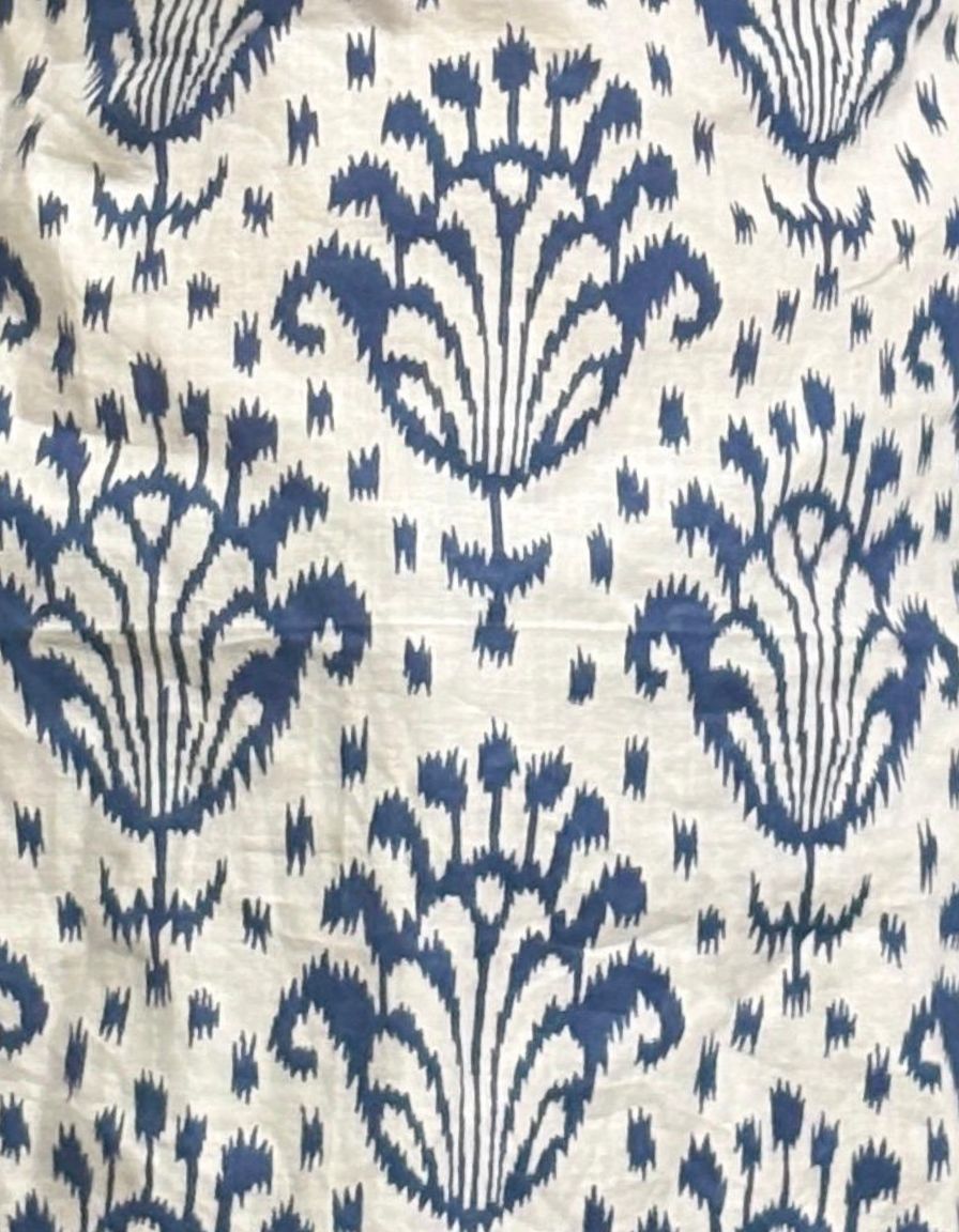 Pehraavii Women White Blue Motif Print Full Sleeves Straight Kurti