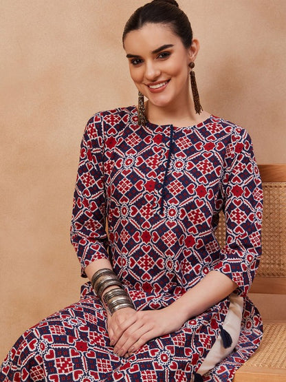 Pehraavii Women Blue Printed Straight Kurta