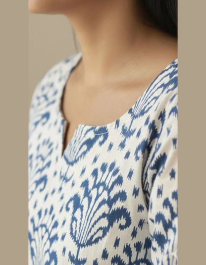 Pehraavii Women Blue & White Printed Cotton Night Suit Set