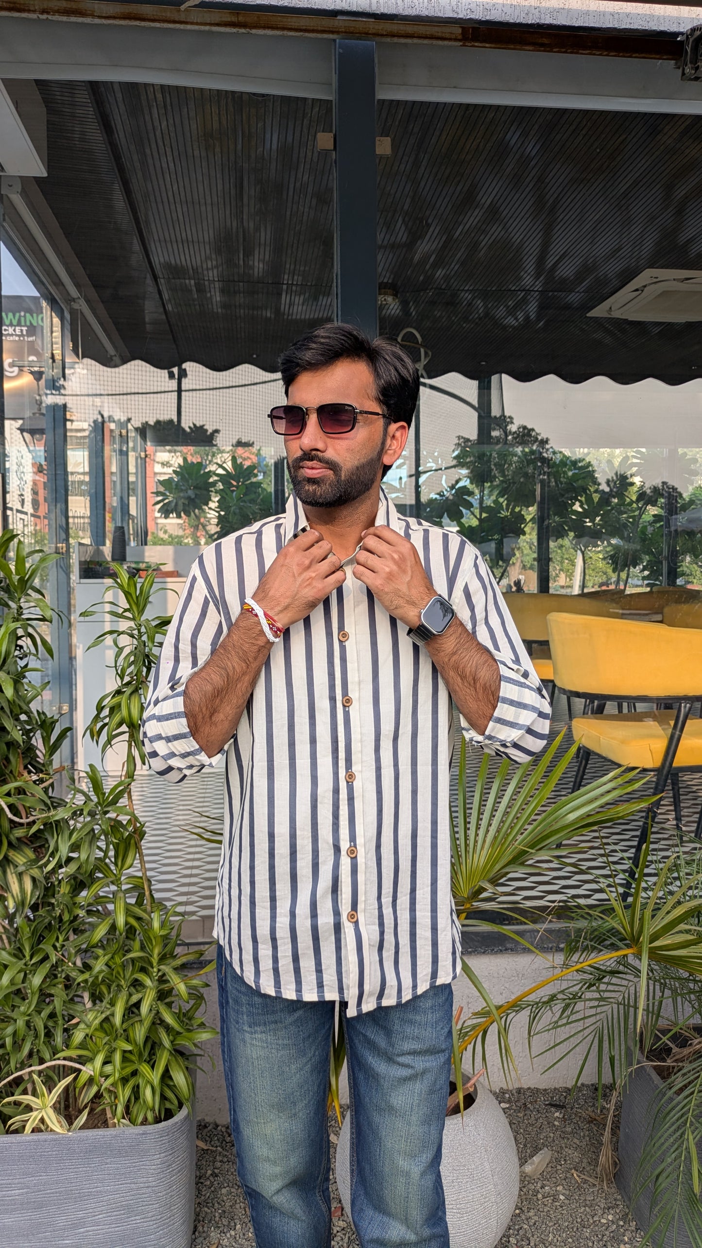 Pehraavii Men White Blue Striped Shirt