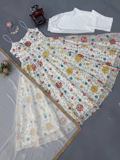 pehraavi Step into effortless charm with our exclusive 3-piece set – crafted for comfort, stitched with grace.