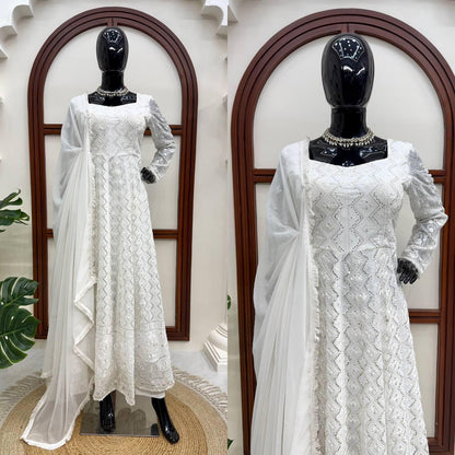 pehraavi Step into effortless charm with our exclusive 3-piece set – crafted for comfort, stitched with grace.
