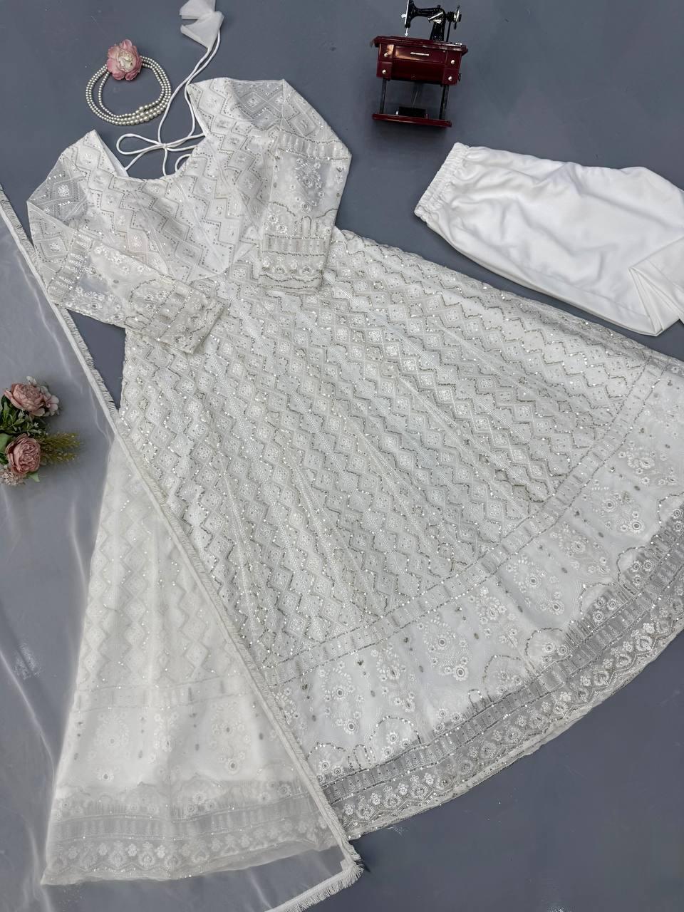 pehraavi Step into effortless charm with our exclusive 3-piece set – crafted for comfort, stitched with grace.