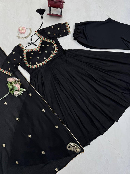 pehraavi Step into effortless charm with our exclusive 3-piece set – crafted for comfort, stitched with grace.