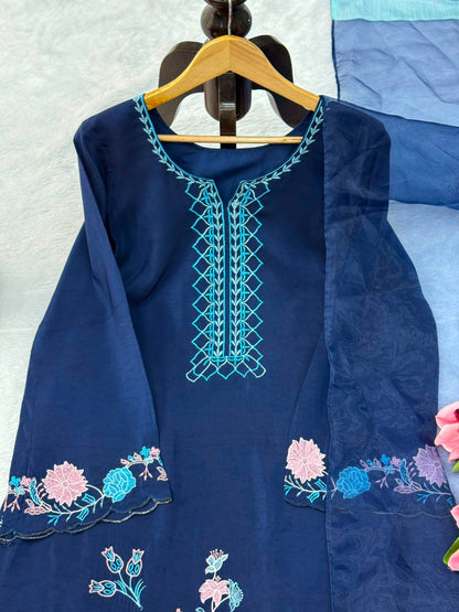 Women's Navy Blue Embroidered Kurta Pant Set with Organza Dupatta | Floral Party Wear Ethnic Suit