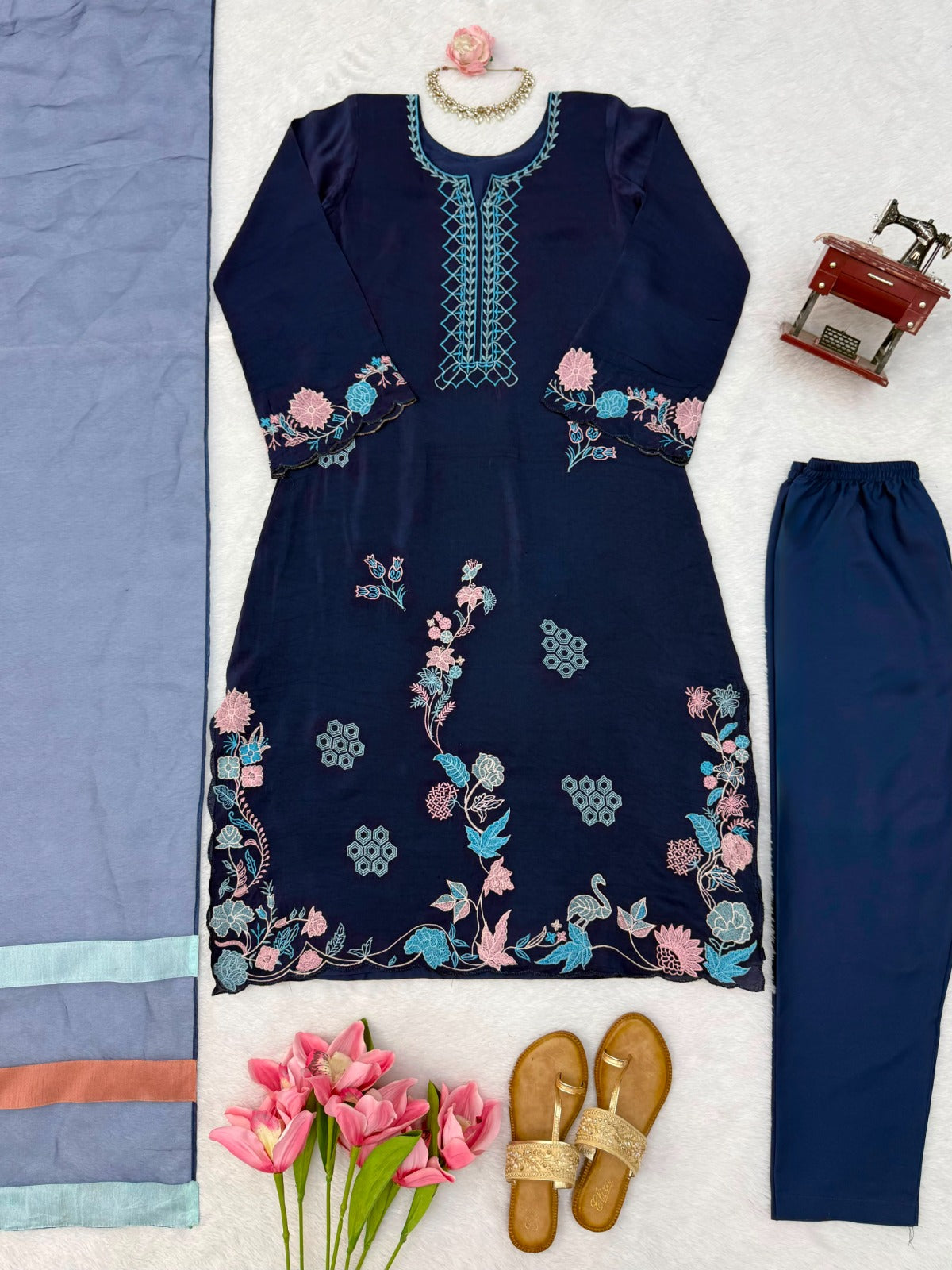 Women's Navy Blue Embroidered Kurta Pant Set with Organza Dupatta | Floral Party Wear Ethnic Suit