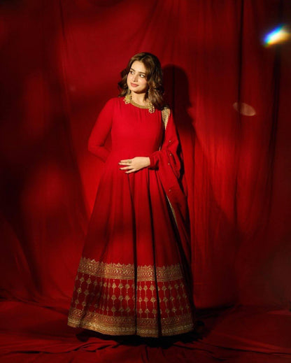Pehraavii Step into effortless charm with our exclusive 3-piece set – crafted for comfort, stitched with grace
