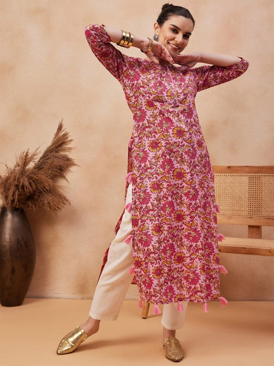 Pehraavii Women Pink Floral Printed Straight Kurta