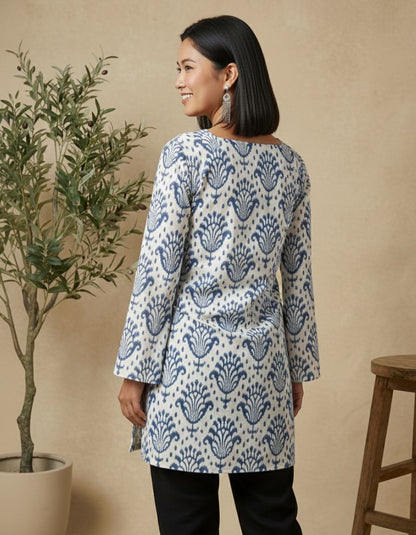Pehraavii Women White Blue Motif Print Full Sleeves Straight Kurti