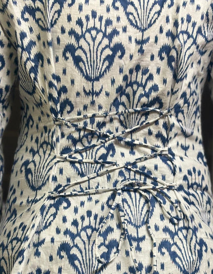 Pehraavii Women White Blue Motif Print Full Sleeves Straight Kurti