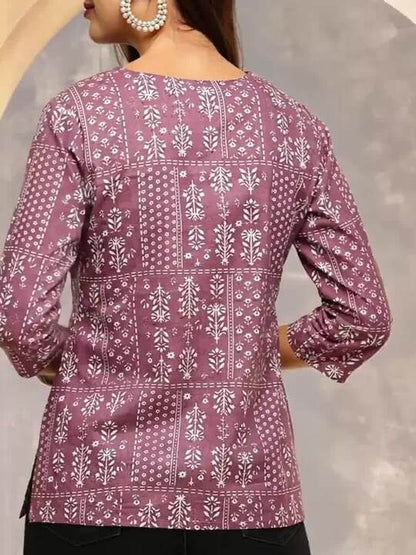 Pehraavii Women Mauve Printed Round Neck Top
