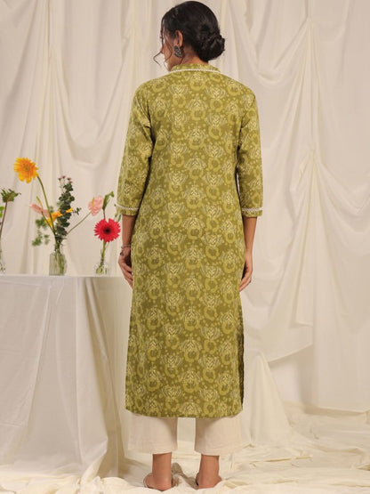 Pehraavii Women Olive Green Printed V-Neck Straight Kurta