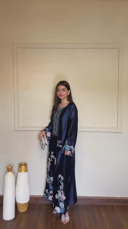 Women's Navy Blue Embroidered Kurta Pant Set with Organza Dupatta | Floral Party Wear Ethnic Suit